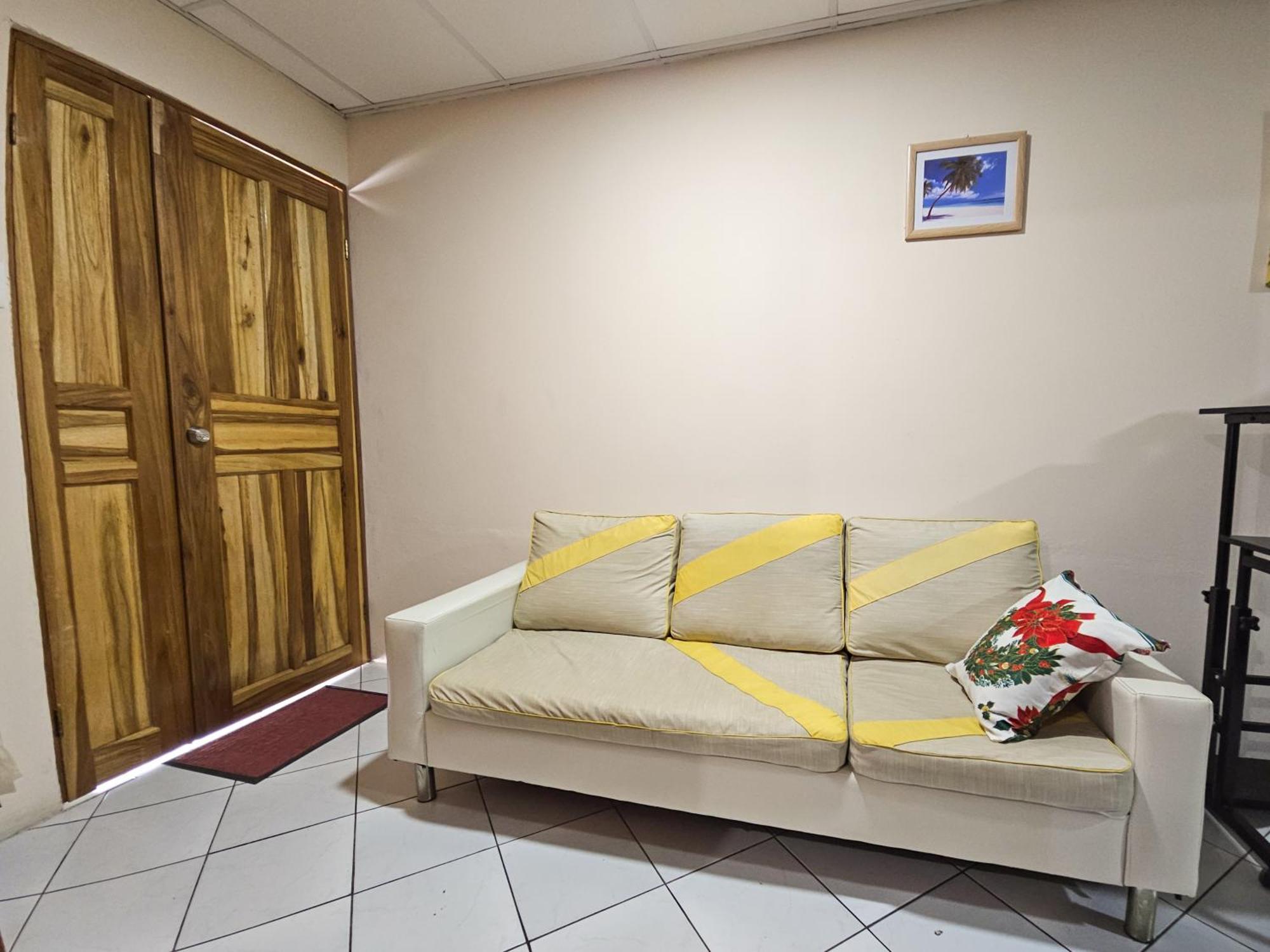 Apartamento Daly 3 Guápiles Exteriör bild
